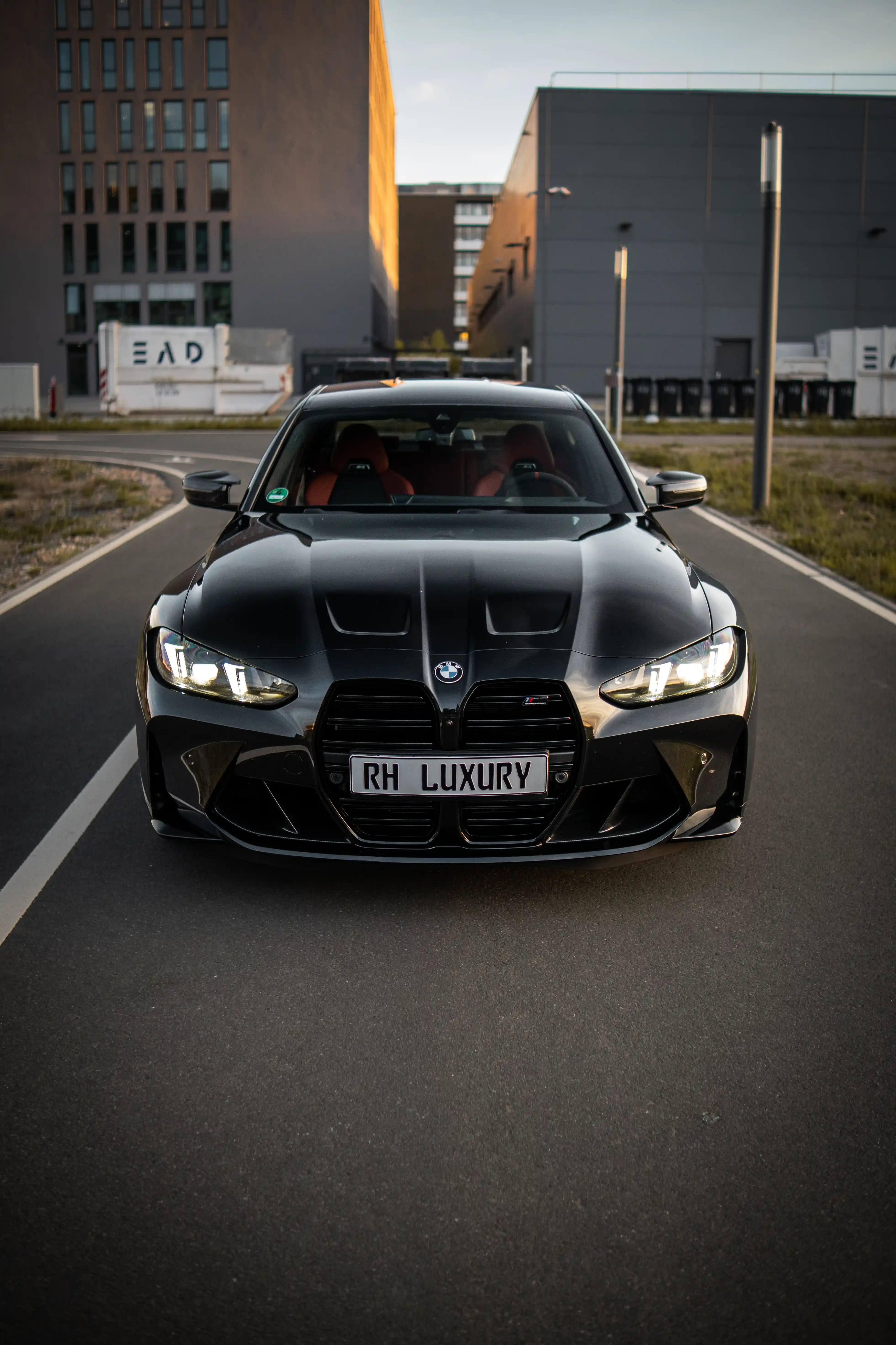BMW M3 Competition Schwarz bei RH Luxury Rent